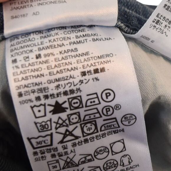 Levi's Mid Rise Skinny Jean Size 10 Light Wash Tapered Leg Stretch Denim - Picture 10 of 10